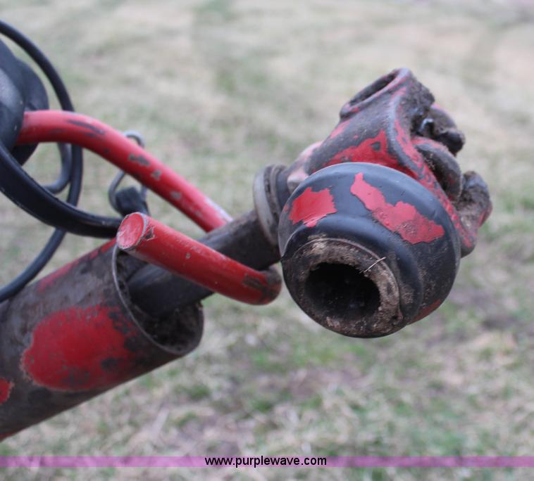 image for item K8992 1993 New Holland 650 round baler