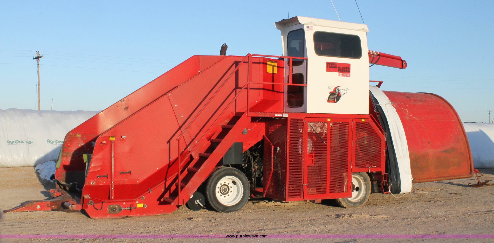 2008 Versa Bagger ID 1014 silage tube bagger in Hart, TX Item AO9537