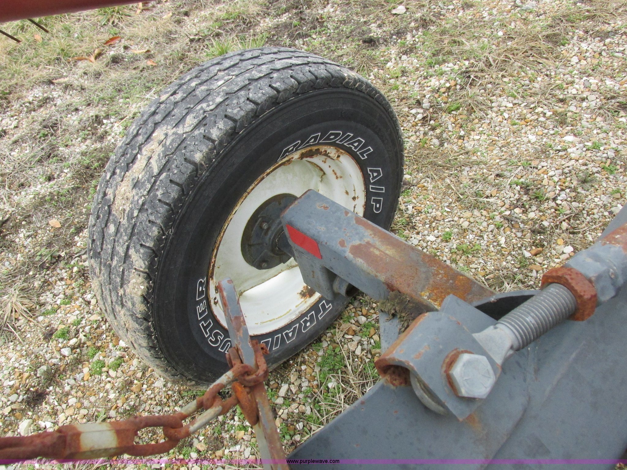 OMI Manufacturing hay rake in Columbia, MO | Item AW9713 sold | Purple Wave