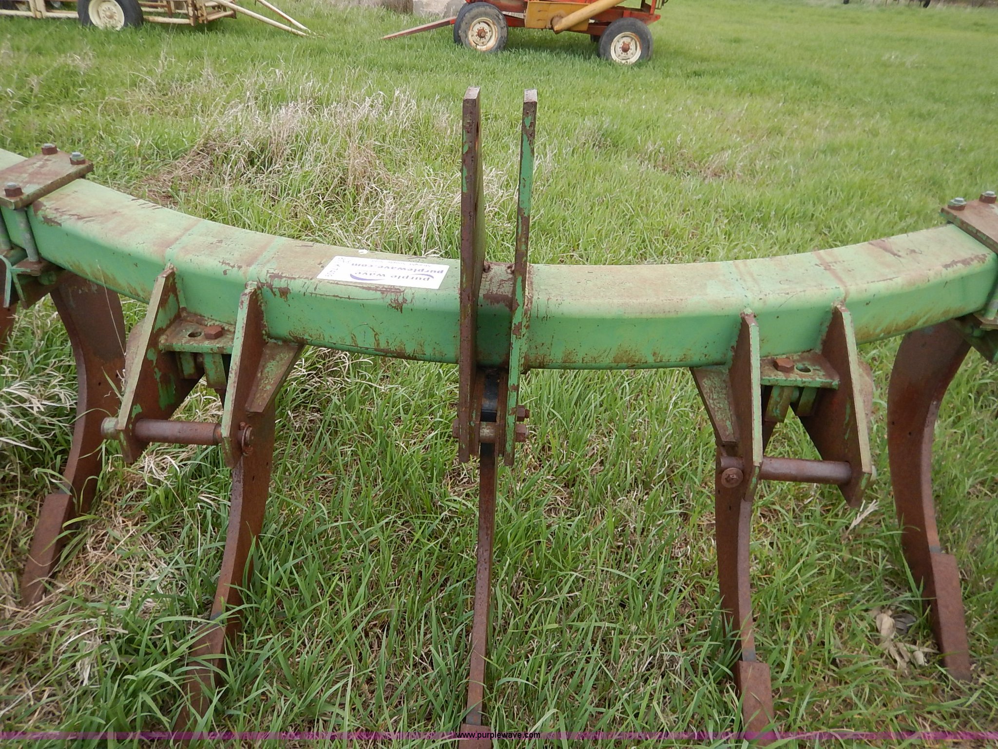 John Deere 900 seven shank ripper in Gridley, KS Item K7409 sold