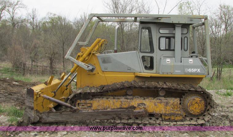 image for item AC9288 1994 Komatsu D65PX-12 dozer