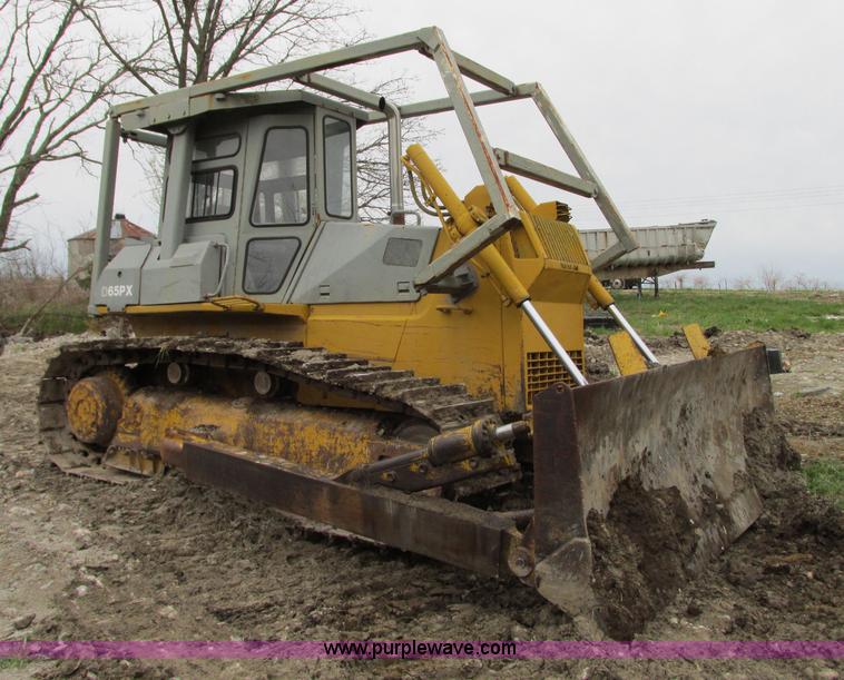 image for item AC9288 1994 Komatsu D65PX-12 dozer