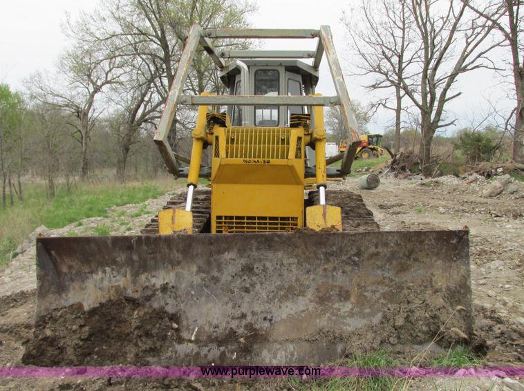 image for item AC9288 1994 Komatsu D65PX-12 dozer