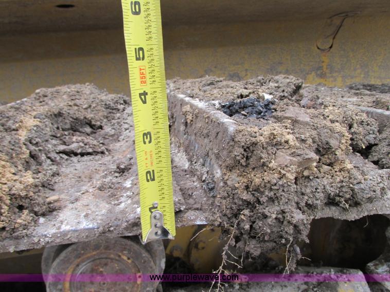 image for item AC9288 1994 Komatsu D65PX-12 dozer