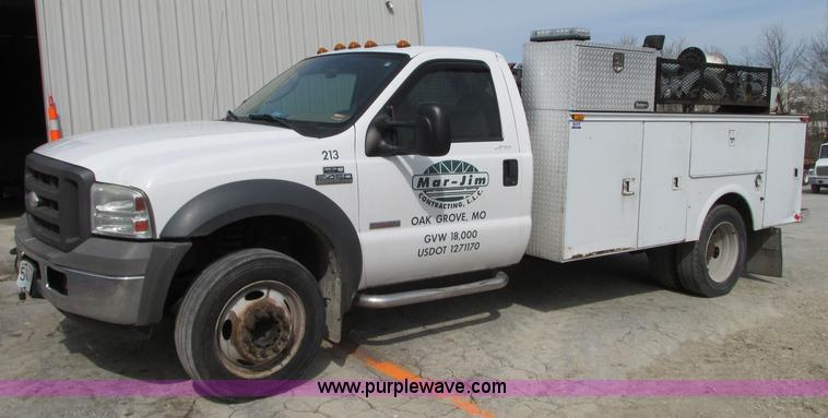 image for item AC9293 2005 Ford F450 Super Duty XL service truck