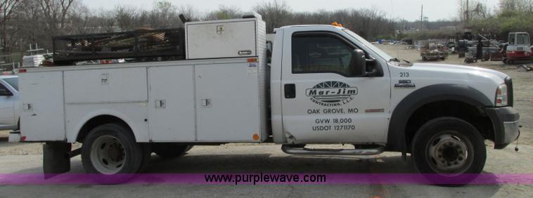 image for item AC9293 2005 Ford F450 Super Duty XL service truck