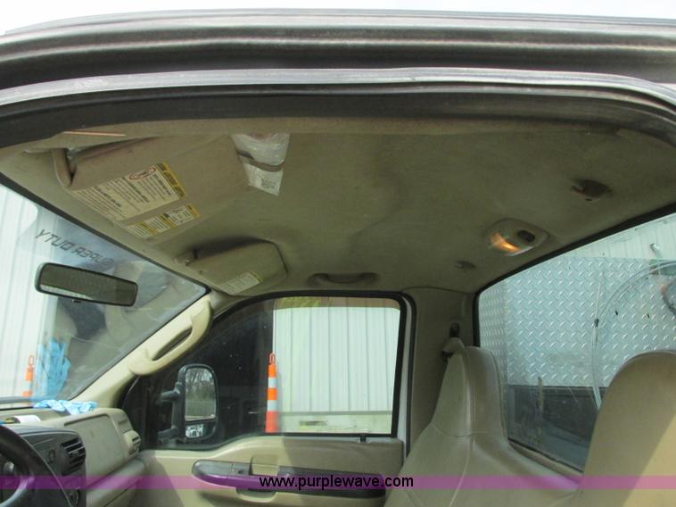 image for item AC9293 2005 Ford F450 Super Duty XL service truck