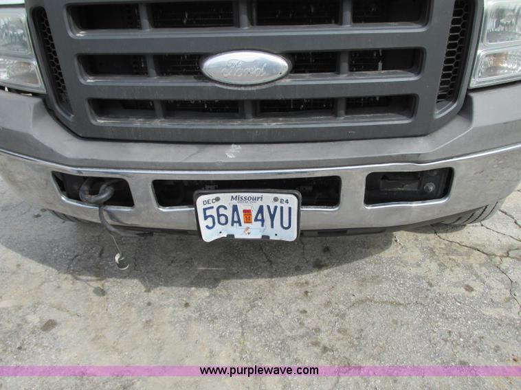 image for item AC9293 2005 Ford F450 Super Duty XL service truck