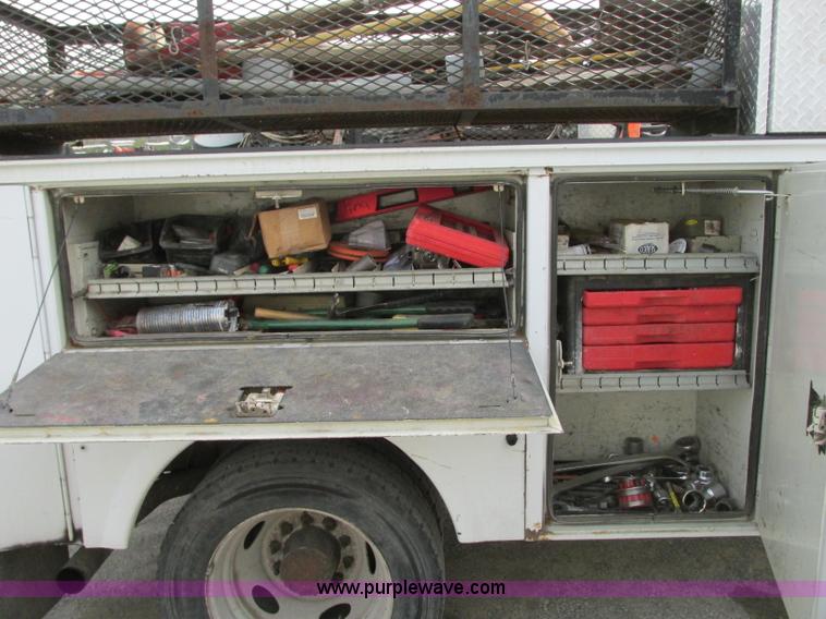 image for item AC9293 2005 Ford F450 Super Duty XL service truck