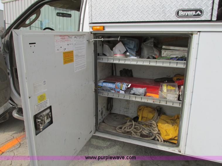 image for item AC9293 2005 Ford F450 Super Duty XL service truck