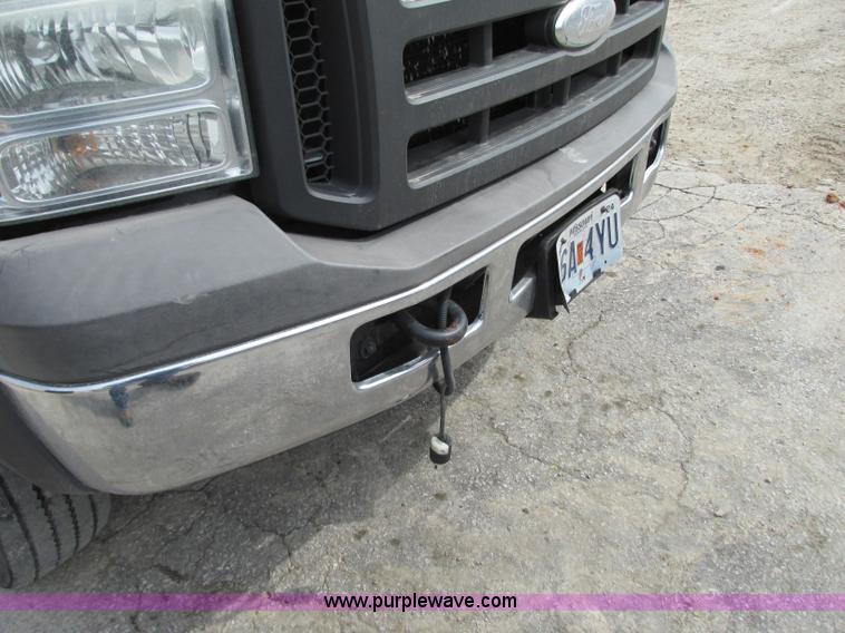 image for item AC9293 2005 Ford F450 Super Duty XL service truck