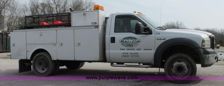 image for item AC9294 2006 Ford F450 Super Duty XL service truck