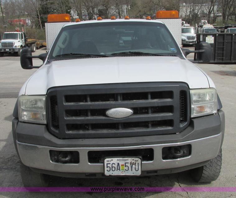 image for item AC9294 2006 Ford F450 Super Duty XL service truck