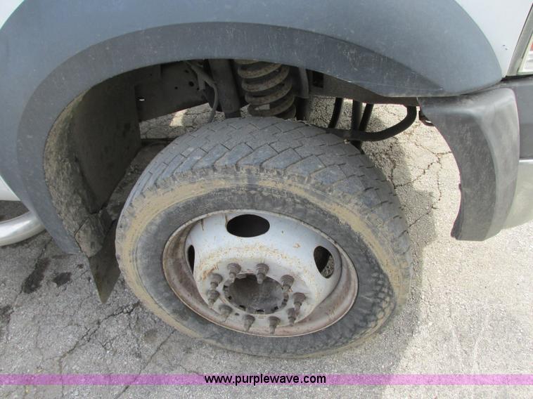 image for item AC9294 2006 Ford F450 Super Duty XL service truck