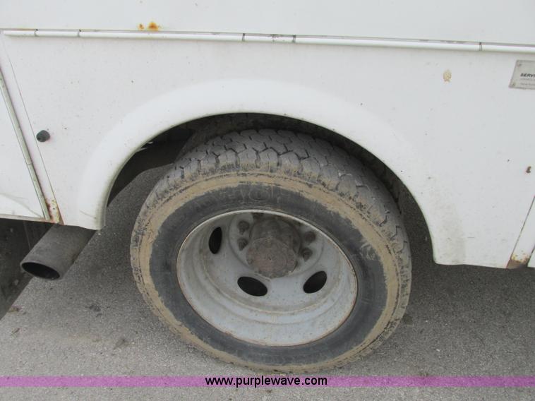 image for item AC9294 2006 Ford F450 Super Duty XL service truck
