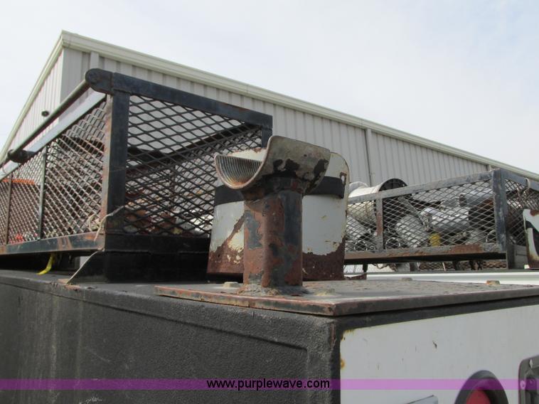 image for item AC9294 2006 Ford F450 Super Duty XL service truck