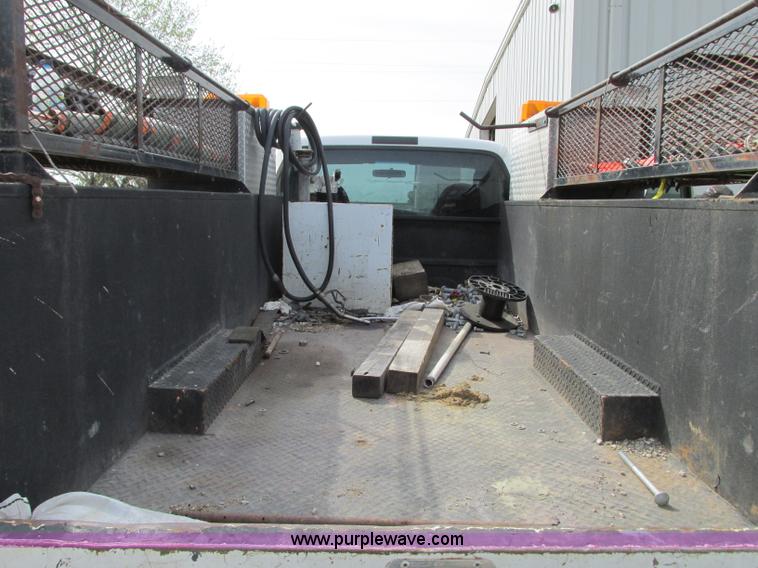 image for item AC9294 2006 Ford F450 Super Duty XL service truck