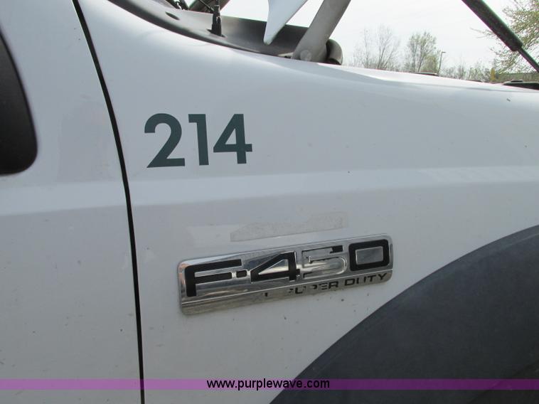 image for item AC9294 2006 Ford F450 Super Duty XL service truck