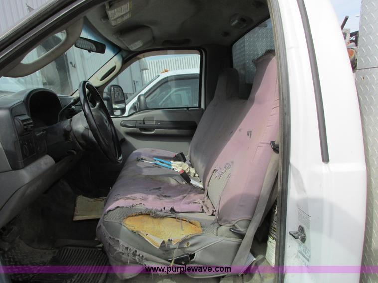 image for item AC9294 2006 Ford F450 Super Duty XL service truck