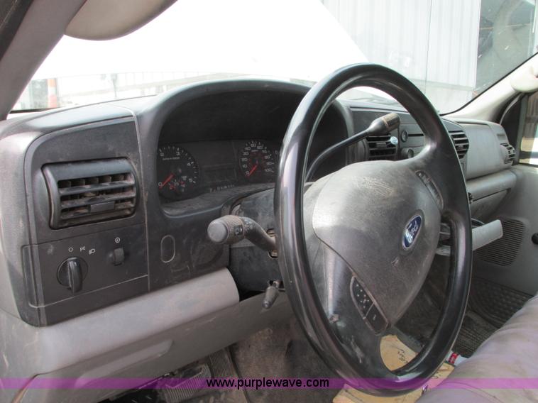 image for item AC9294 2006 Ford F450 Super Duty XL service truck