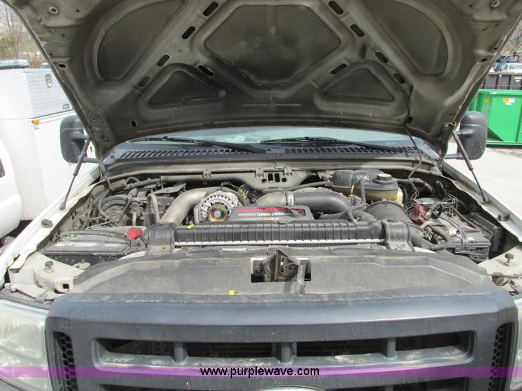 image for item AC9294 2006 Ford F450 Super Duty XL service truck