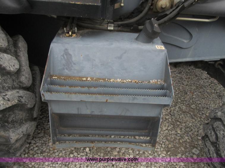 image for item AC9298 2007 Terex 760B backhoe