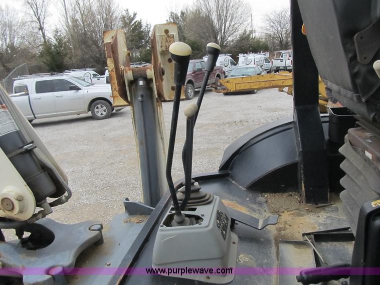 image for item AC9298 2007 Terex 760B backhoe