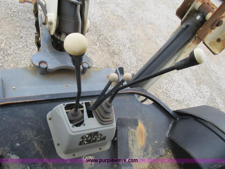 image for item AC9298 2007 Terex 760B backhoe
