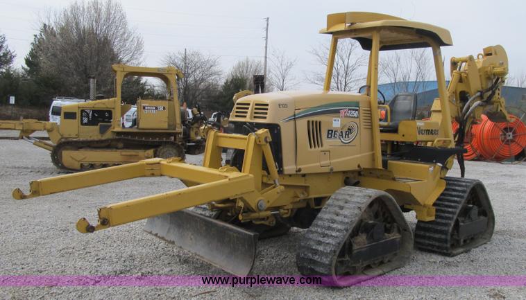 image for item AC9299 2007 Vermeer TRX1250 vibratory plow