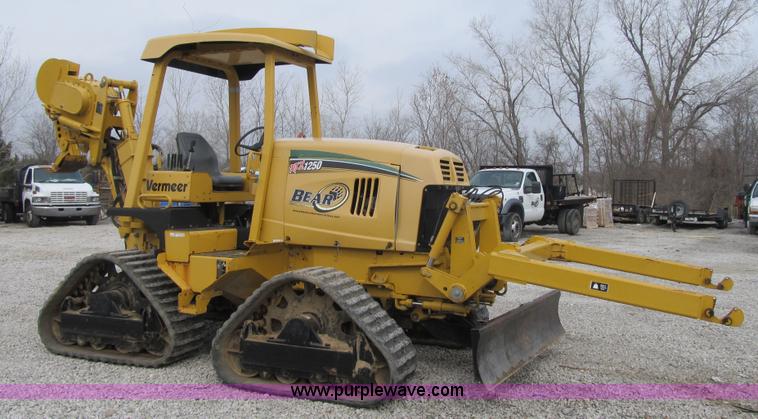 image for item AC9299 2007 Vermeer TRX1250 vibratory plow