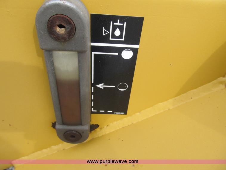 image for item AC9299 2007 Vermeer TRX1250 vibratory plow