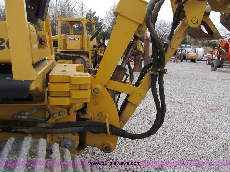 image for item AC9299 2007 Vermeer TRX1250 vibratory plow