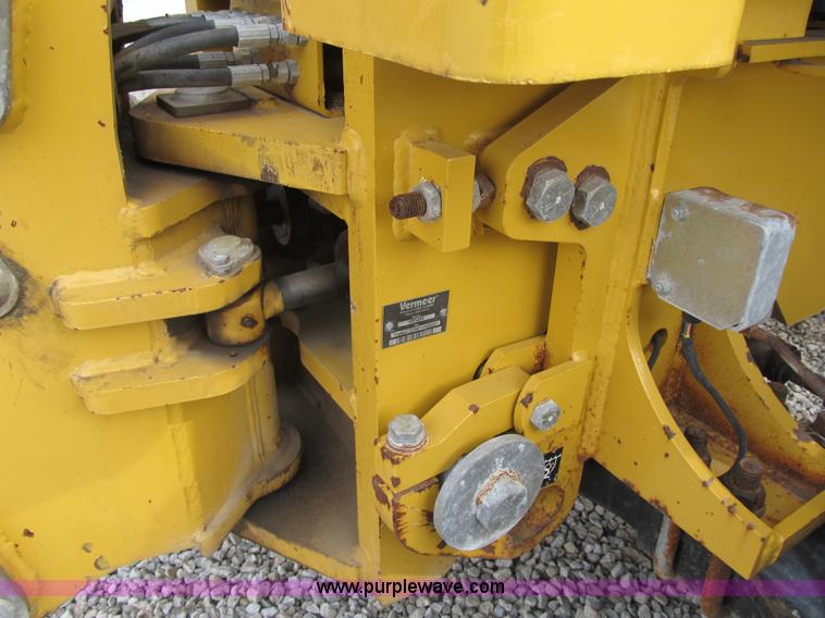 image for item AC9299 2007 Vermeer TRX1250 vibratory plow