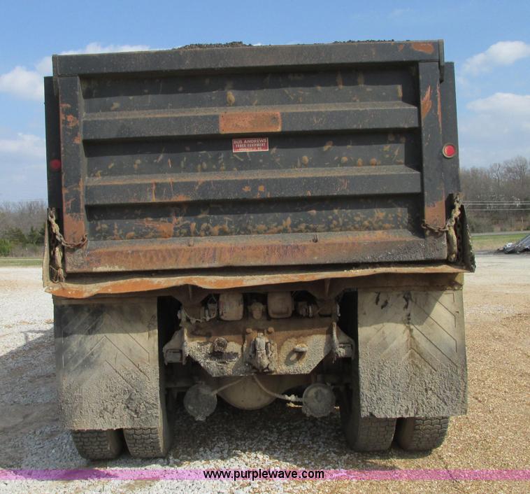 image for item AC9302 1988 International F8300 dump truck