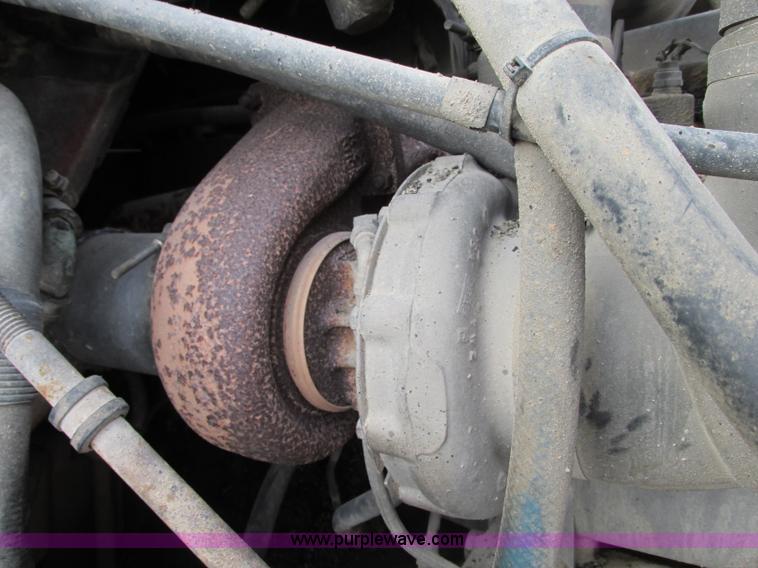 image for item AC9302 1988 International F8300 dump truck