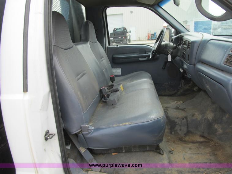 image for item AC9303 1999 Ford F350 Super Duty XL flatbed pickup truck