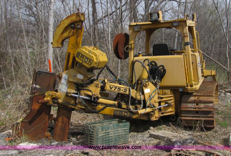 image for item AC9304 1998 Bron 150 cable plow