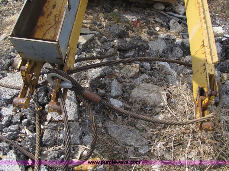 image for item AC9304 1998 Bron 150 cable plow