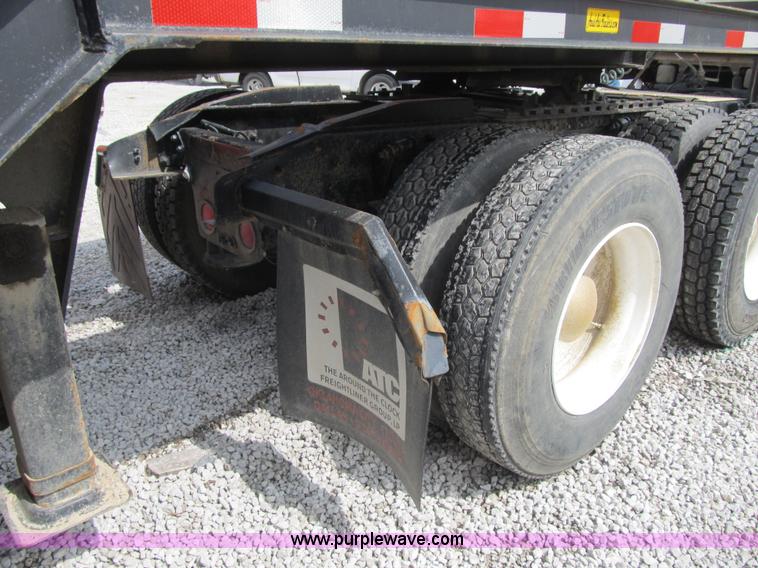 image for item AC9306 2005 Sterling AT9500 semi truck