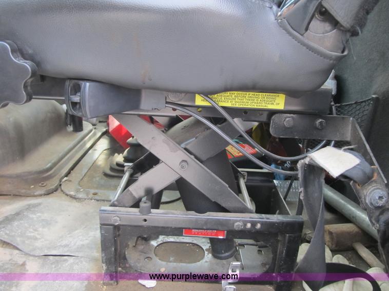 image for item AC9306 2005 Sterling AT9500 semi truck