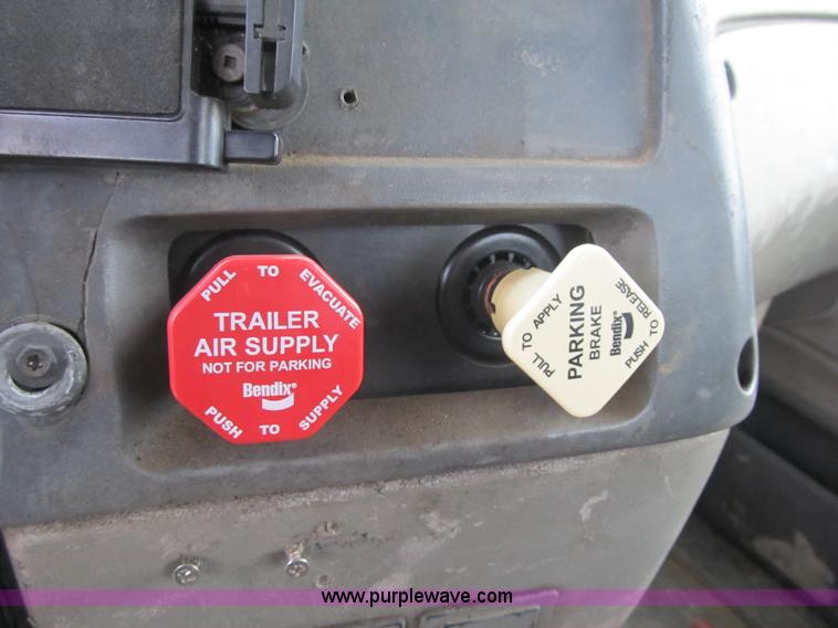 image for item AC9306 2005 Sterling AT9500 semi truck