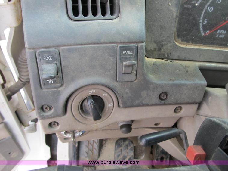 image for item AC9306 2005 Sterling AT9500 semi truck