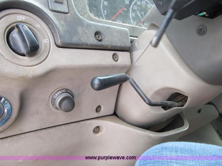 image for item AC9306 2005 Sterling AT9500 semi truck