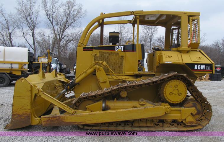 image for item AC9307 1997 Caterpillar D6M XL dozer