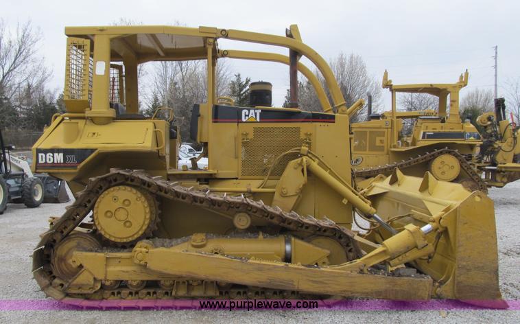 image for item AC9307 1997 Caterpillar D6M XL dozer