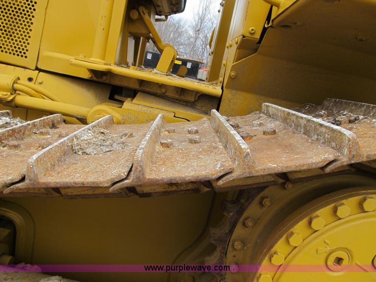 image for item AC9307 1997 Caterpillar D6M XL dozer