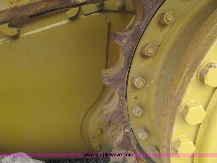 image for item AC9307 1997 Caterpillar D6M XL dozer