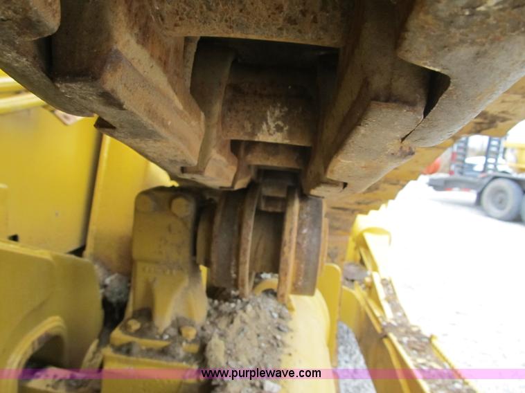 image for item AC9307 1997 Caterpillar D6M XL dozer