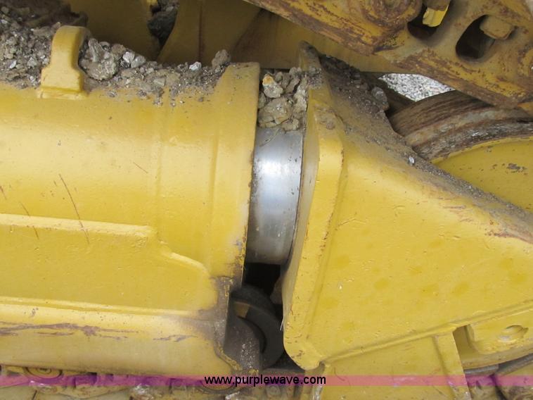 image for item AC9307 1997 Caterpillar D6M XL dozer