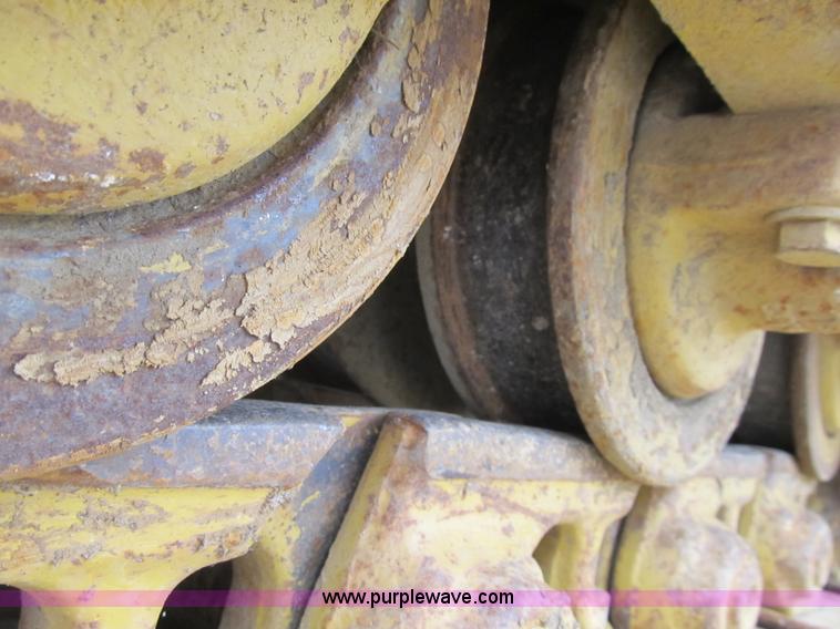 image for item AC9307 1997 Caterpillar D6M XL dozer